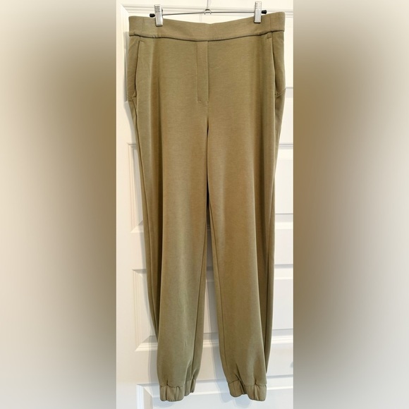 Lululemon Softstreme Relaxed High-Rise Pant - Picture 1 of 12
